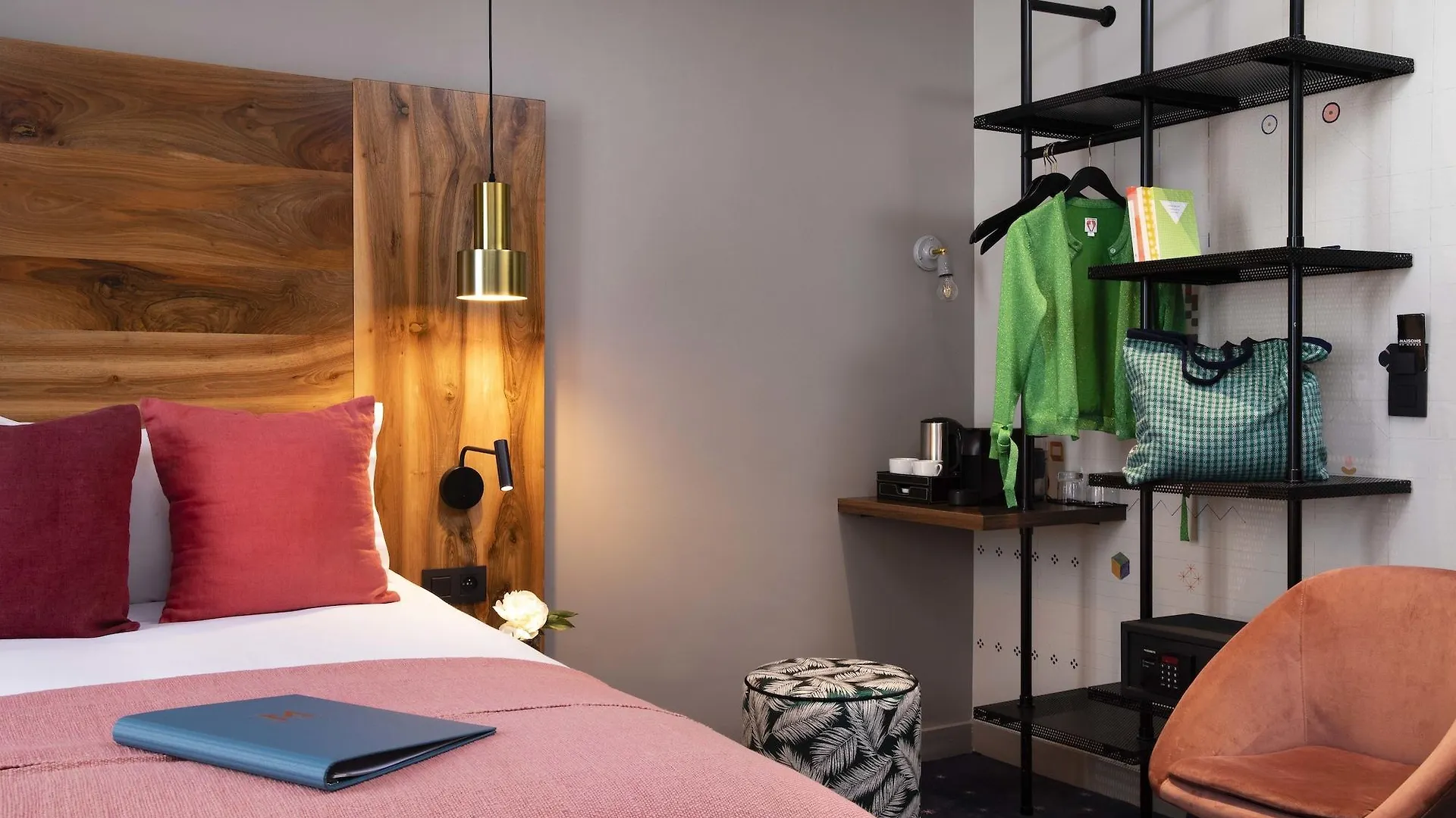 Hotel Maxim Folies
