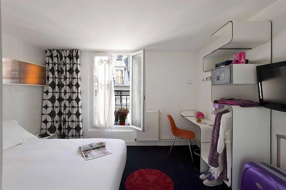 Otel Maxim Folies