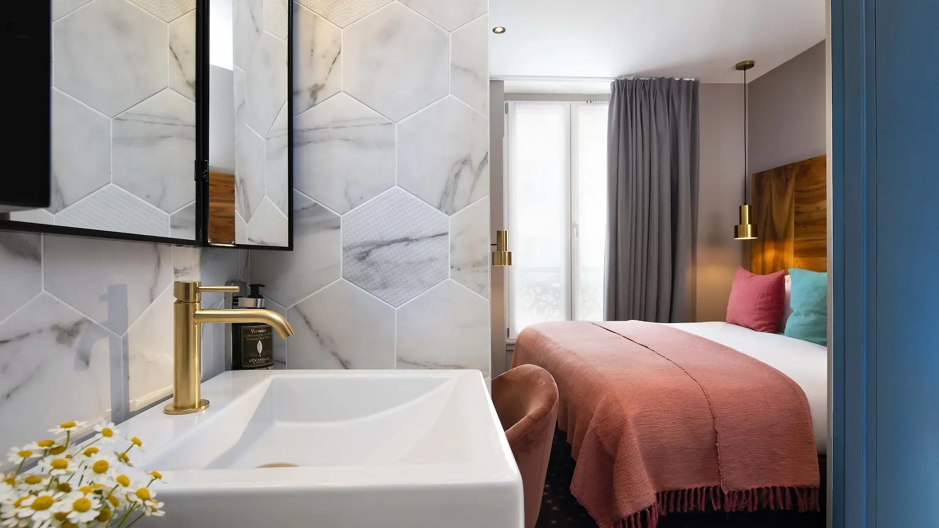 Otel Maxim Folies